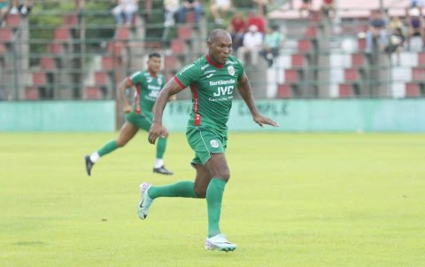 Juan Luis Anangonó no va mas en el equipo centroamericano por su falta disiplinaria.