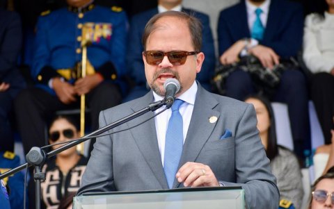 El ministro del Interior, John Reimberg, anunció los nuevos acuerdos de cooperación con EE.UU. durante una entrevista con Teleamazonas.