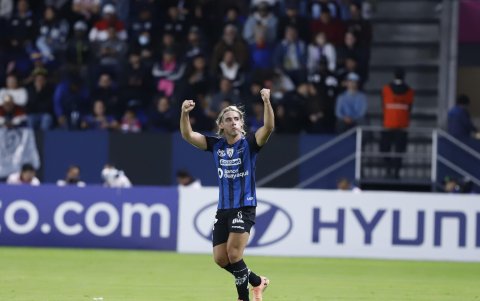 Claudio Spinelli se ha ganado el puesto como centrodelantero en su primera temporada con IDV.