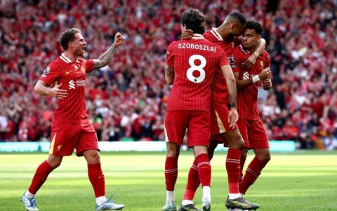 Liverpool celebró el campeonato de Premier League en Anfield.