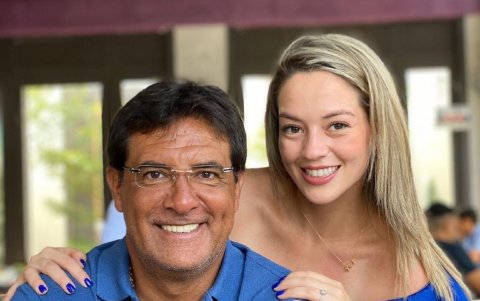 Carlos Luis Morales y Alejandra padre e hija unidos por el periodismo y el fútbol.