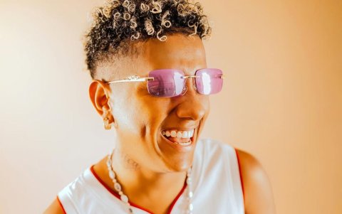 Jombriel, artista esmeraldeño.