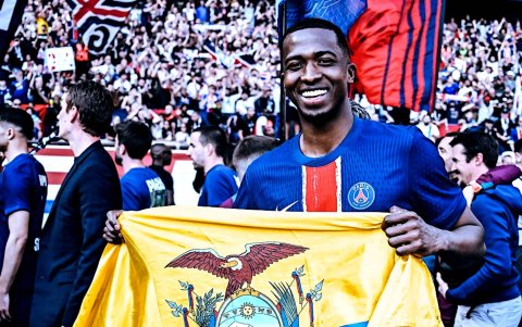 Willian Pacho se ha consolidado en la defensa del PSG.