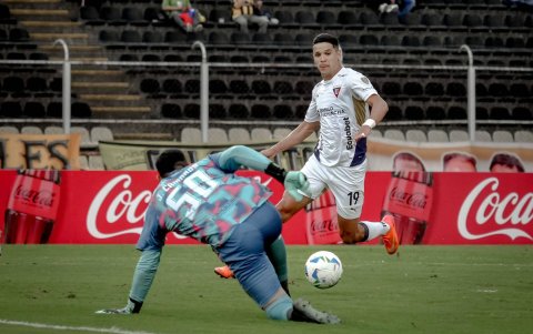 El delantero paraguayo Álex Arce busca reencontrarse con el gol en la LigaPro.