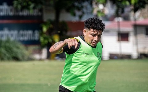 Mario Pineida en la práctica de Barcelona previo al Clásico del Astillero