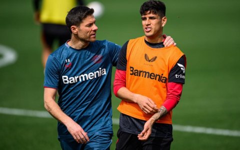 El tricolor mostró su polivalencia jugando tanto decentral como de lateral por la izquierda.