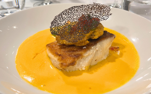 Encocado de pescado a bordo del yate La Pinta.