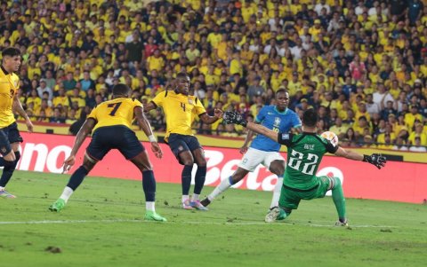 Gonzalo Valle debutó tras la lesión de Galíndez y fue clave para mantener el arco tricolor invicto ante Brasil en el Monumental.