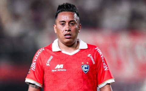 Christian Cueva tiene contrato vigente con Cienciano.