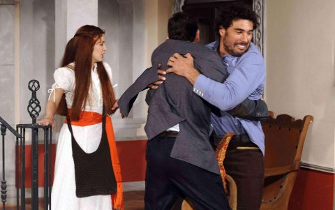 Escena de Adela Noriega con Eduardo Yánez