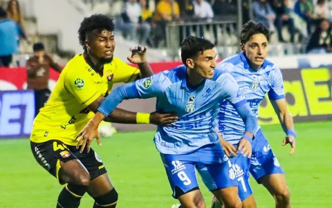 Barcelona SC dejó escapar el partido en el cierre y ahora ve cómo sus rivales directos toman ventaja en la tabla.