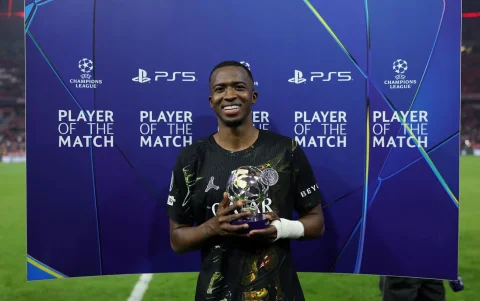 Willian Pacho y la alegría de llegar a la segunda final de la Champions.