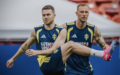 La Selección de Suecia lista para jugar ante Rumania.