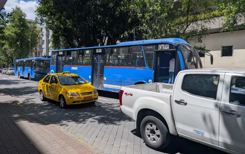 El sistema Pico y placa en Quito regula la movilidad este viernes 25 de junio 2026 para placas terminadas en 9 y 0.