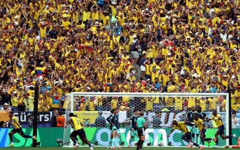 Gonzalo Plata de Ecuador celebra el segundo gol de Ecuador ante Alemania.