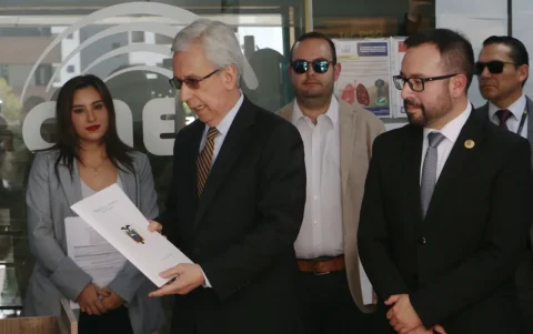 Enrique Herrería presentó ante el CNE un alegato para pedir el archivo de una nueva solicitud de revocatoria presidencial.