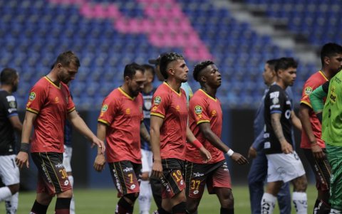 Deportivo Cuenca salió con las manos vacías ante Independiente del Valle.