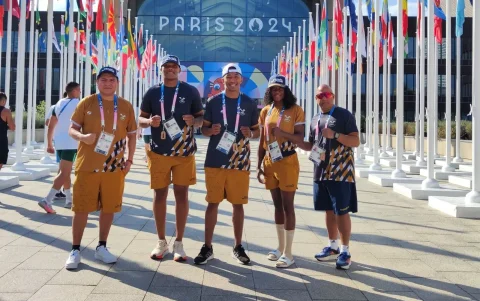 María José Palacios junto al resto del equipo que acudió a París 2024.
