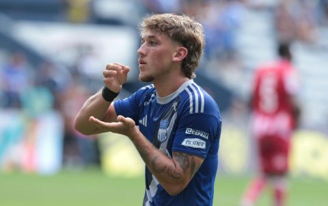 Luca Klimowicz volvió a hacer goles en Emelec, ahora ante Técnico Universitario.