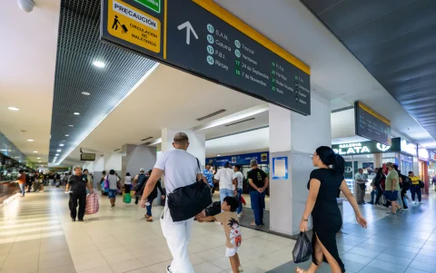 Los buses interprovinciales deberán ajustar sus horarios para evitar circular durante el toque de queda.