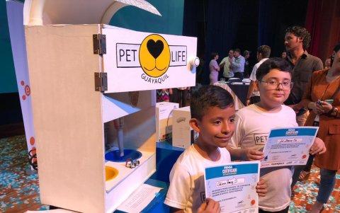 Los chicos ganadores de la Unidad Educativa, Camilo Destruge