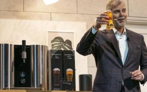 [MISSING]binding.image.description