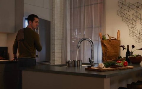 [MISSING]binding.image.description