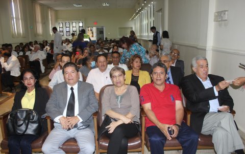Algunos de los pacientes presentes en la jornada.