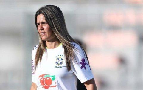 El primer contacto de Lima con las futbolistas nacionales será con el microciclo que la Tricolor mayor inició este sábado 30 de noviembre en Quito.