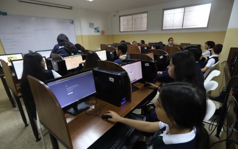 Problemas. Cientos de alumnos no han podido inscribirse debido a intermitencias en la plataforma.