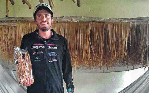 Claudio Villanueva reconoce que la fama adquirida en el deporte le ha permitido ganar un espacio de preferencia en los negocios.