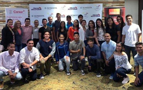 Charlas en las oficinas del Comité Olímpico Ecuatoriano