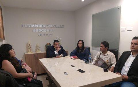 Hecho. La semana pasada, empleados y extrabajadores de la Sinfónica de Guayaquil se pronunciaron junto a su abogado.