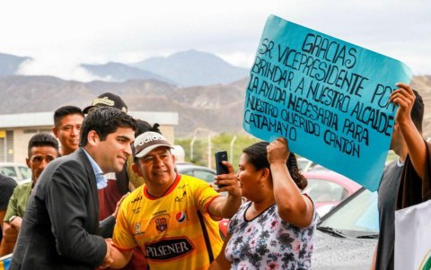 El anuncio del vicepresidente de la República, Otto Sonnenholzner, sobre la búsqueda de una candidatura oficialista para la Presidencia en 2021 despertó suspicacias en varios sectores.