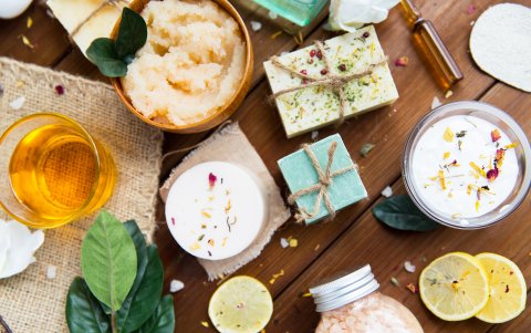 Hay desde jabones hasta protectores solares, tónicos faciales y desmaquillantes.