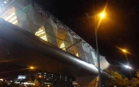 El paso peatonal está situado en Los Ceibos.