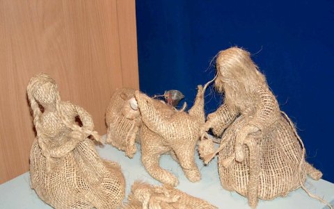 Diseños. Los trabajos están hechos con varios materiales de acuerdo a la cultura y tradiciones de cada país.