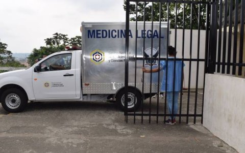 El cadáver de la menor fue llevada al centro forense, la tarde de ayer 20 de diciembre de 2019.
