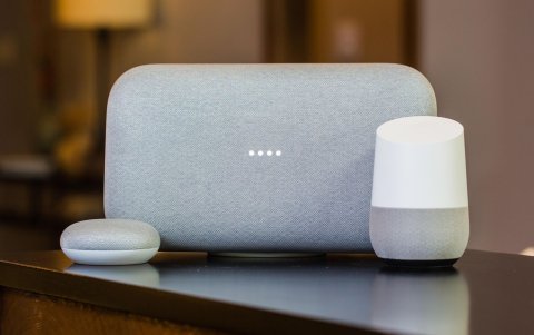 Google Home es uno de los asistentes favoritos, además de Alexa de Amazon.