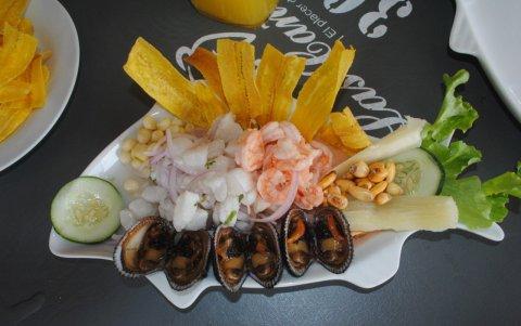 La gastronomía en Jambelí es otro imán para los turistas. Los mariscos son los preferidos.
