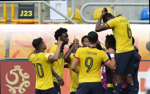 Los jugadores de la Sub-20 en un momento cumbre durante el Mundial.