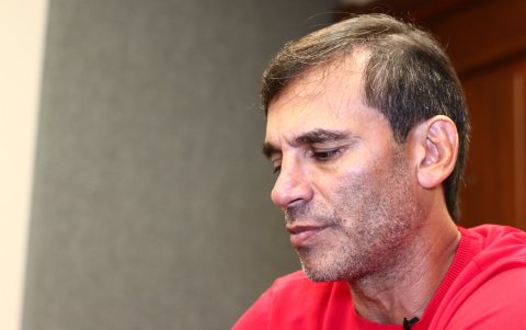 A pesar de tener una agenda compleja, Bustos se dio el tiempo necesario para atender las diferentes peticiones de los medios.