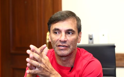 El técnico amarilla no le teme al desafío Barcelona. Buscará ganar todo lo que deba enfrentar.