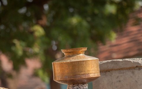 Mujeres de varias culturas han sido captadas por su lente. Con sus imágenes les hace un homenaje.