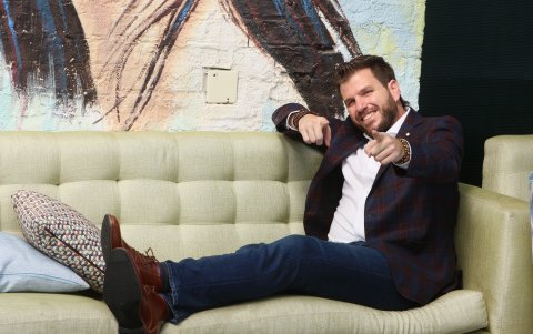 Quique compartió una tarde con EXPRESIONES. Hizo gala de su buen humor y jovialidad.