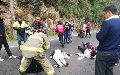 Los ocupantes resultaron heridos y fueron trasladados a distintos centros de salud.
