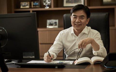 H.S. Kim, presidente y CEO de la división Consumer Electronics de Samsung Electronics.