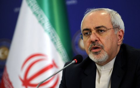 Zarif su sentido pésame al líder supremo de Irán, Alí Jameneí, a las fuerzas Armadas, al Cuerpo de los Guardianes de la Revolución, las fuerzas de resistencia y la familia de Soleimaní.