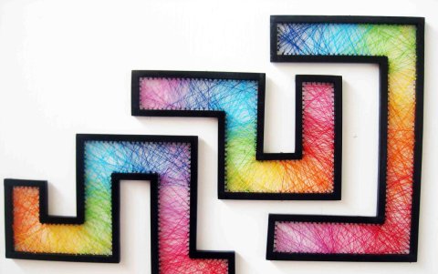 Ha trabajado con numerosas técnicas y estilos. Hace un año y medio realizó esta última obra, arte decorativo.