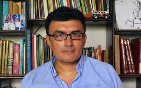 El poeta destacó cuatro poemarios como los mejores del año pasado.